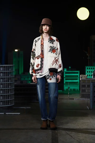 Look 42